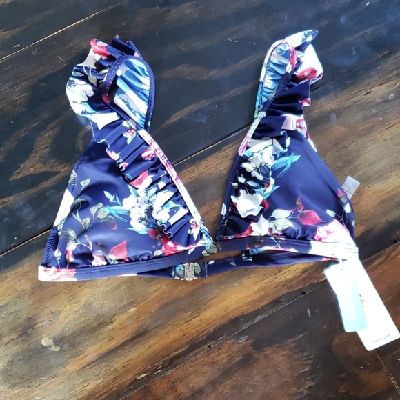 Cupshe Other - Cupshe swim top